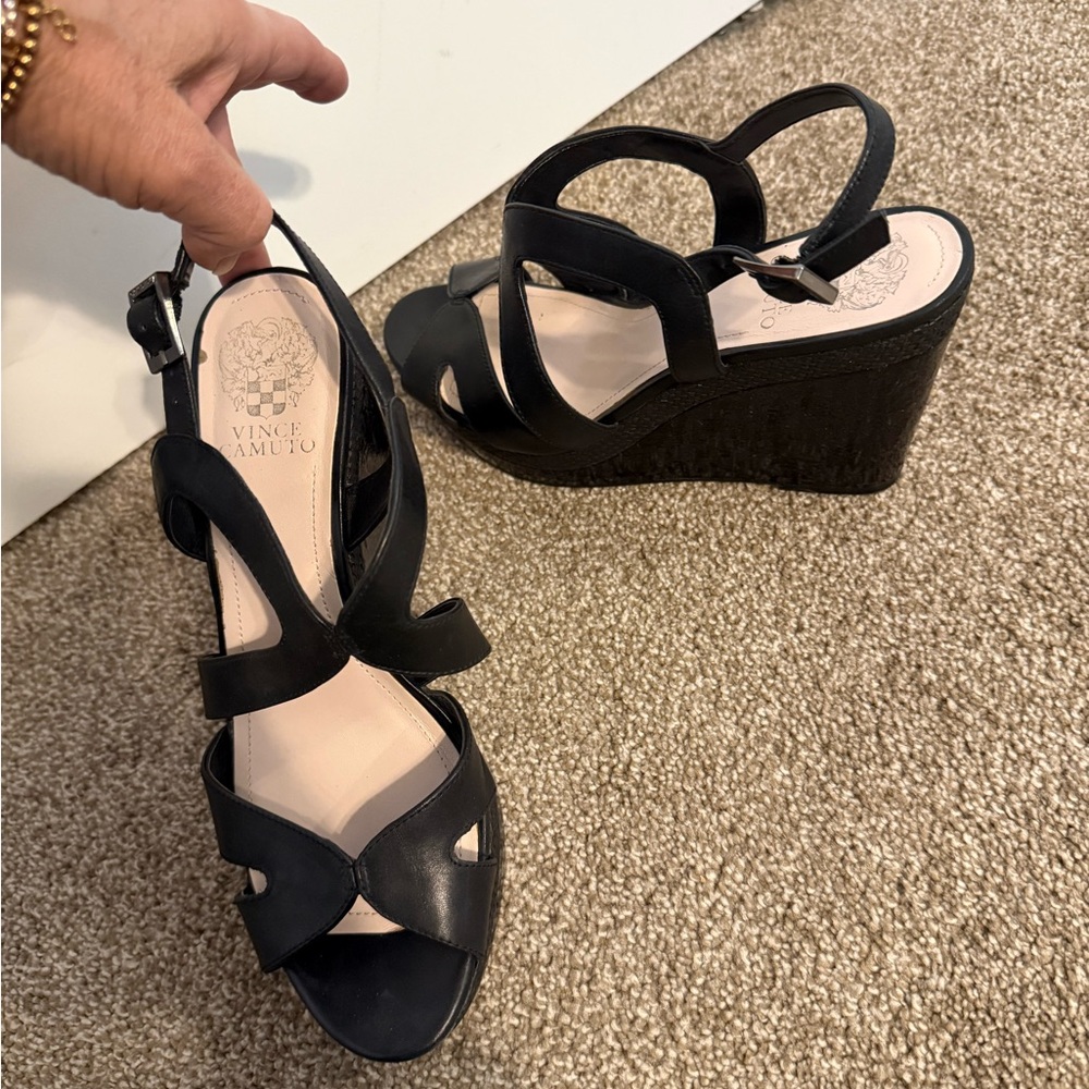 Sexy Vince Camuto Black Leather Wedge Sandals
